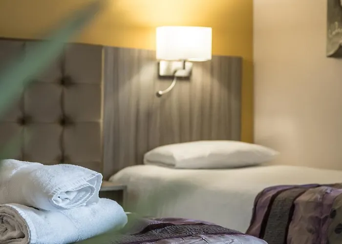 Brit Confort Hotell 2*