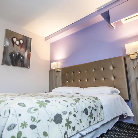 Szálloda Brit Confort