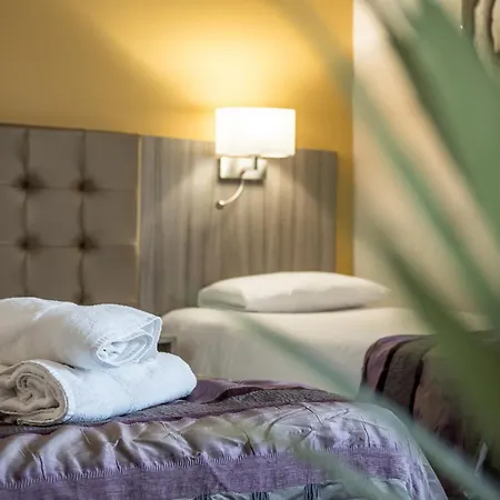 Brit Confort Szálloda