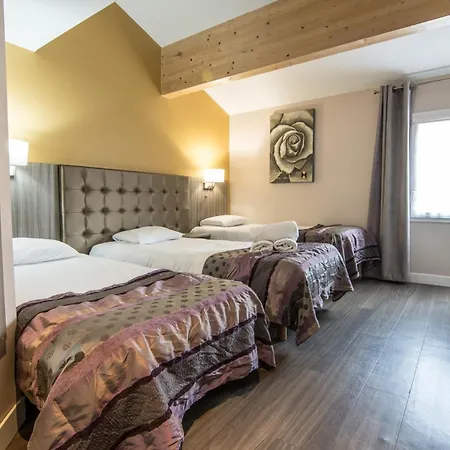 Szálloda Brit Confort Foix