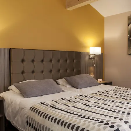 Szálloda Brit Confort Foix