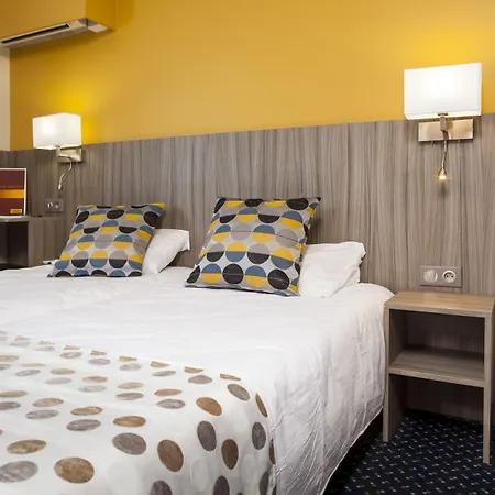 Szálloda Brit Confort Foix