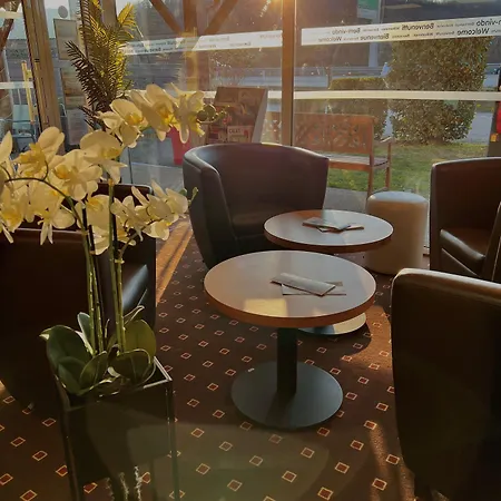 Szálloda Brit Confort Foix