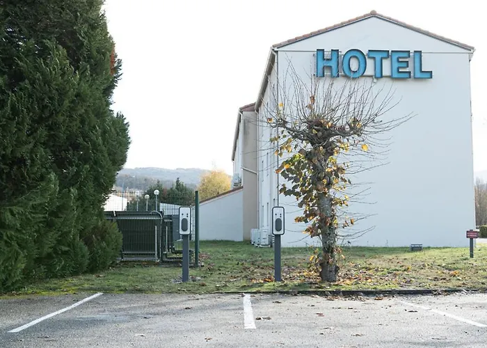 Brit Confort فندق