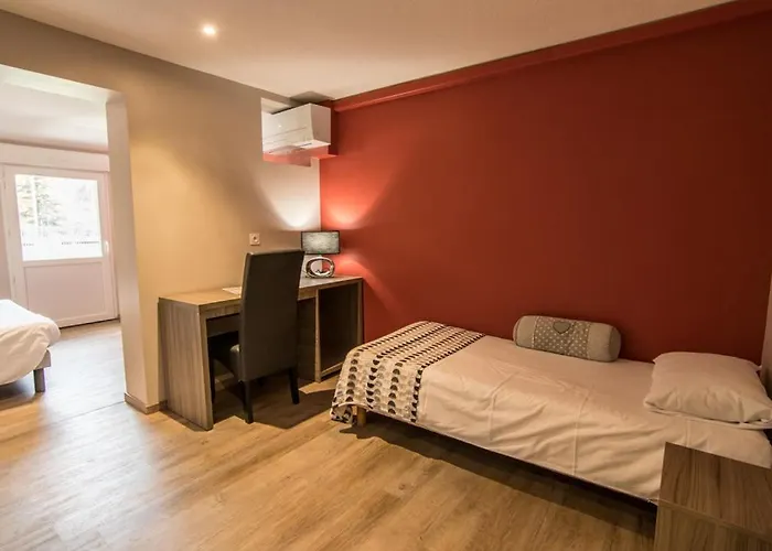 Brit Confort فندق