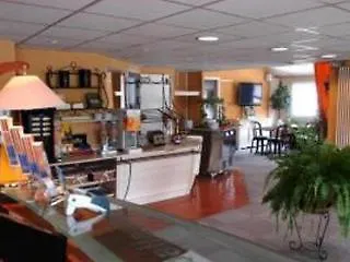 Brit Confort فندق